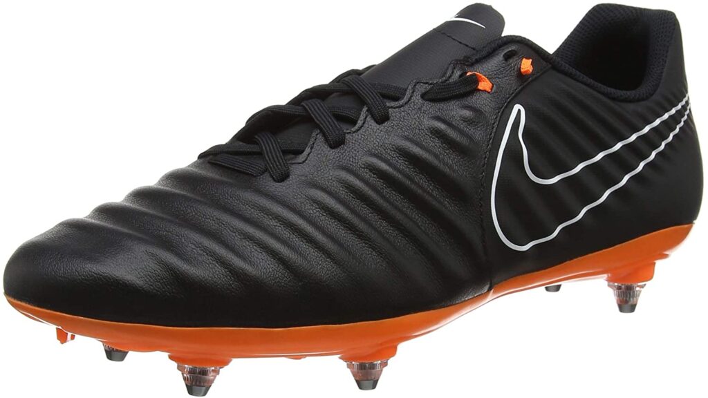 Nike Tiempo Legend 7 Boot for muddy pitches