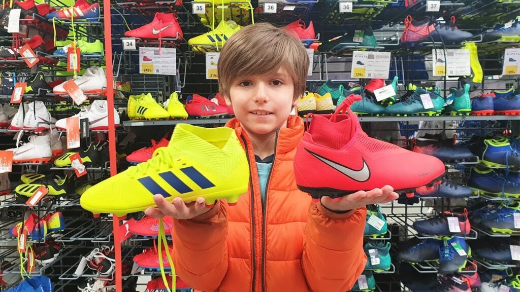 Factors to consider when buying football boot as a beginner